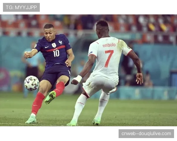 姆巴佩独中两元,巴黎圣日耳曼主场3-1击败皇马占先机